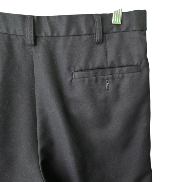 Haggar Mens Pleated Black/Navy Shorts Size 34 Polyester Casual Golf Travel - Picture 8 of 10